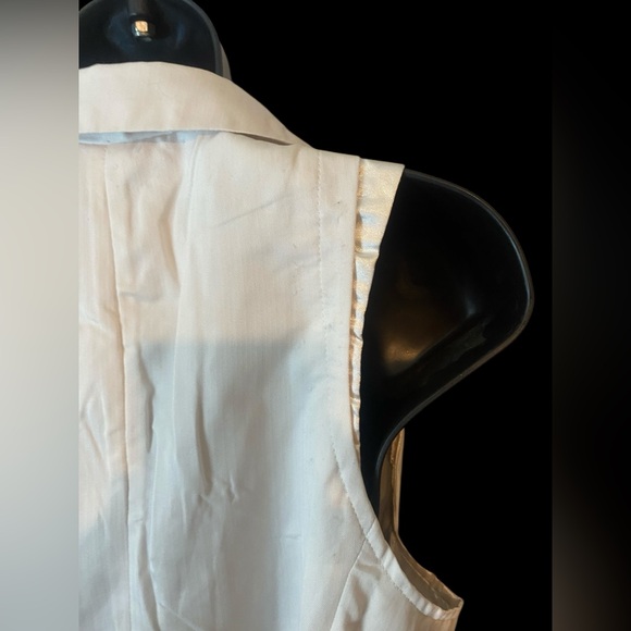Love Stitch | White Sleeveless shirt / jacket with V-Neck NWT size S. Vest - Picture 8 of 9